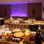 Ξενοδοχείο Au- Gut