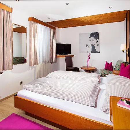 Au- Gut Hotel