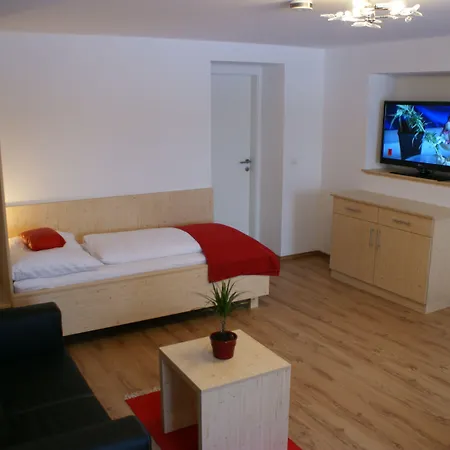 Au- Gut Hotel