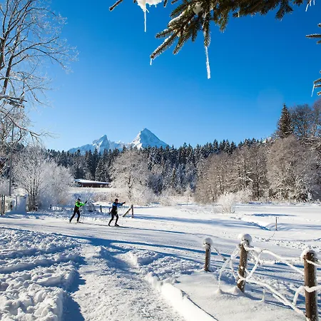 Au- Gut ホテル ハライン