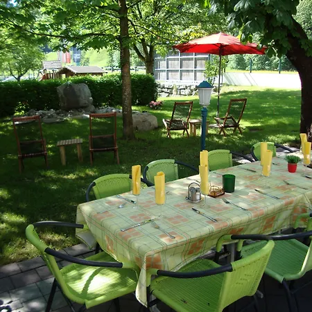 Au- Gut ホテル 3*