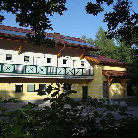 Au- Gut