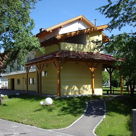 Au- Gut Hotel 3*